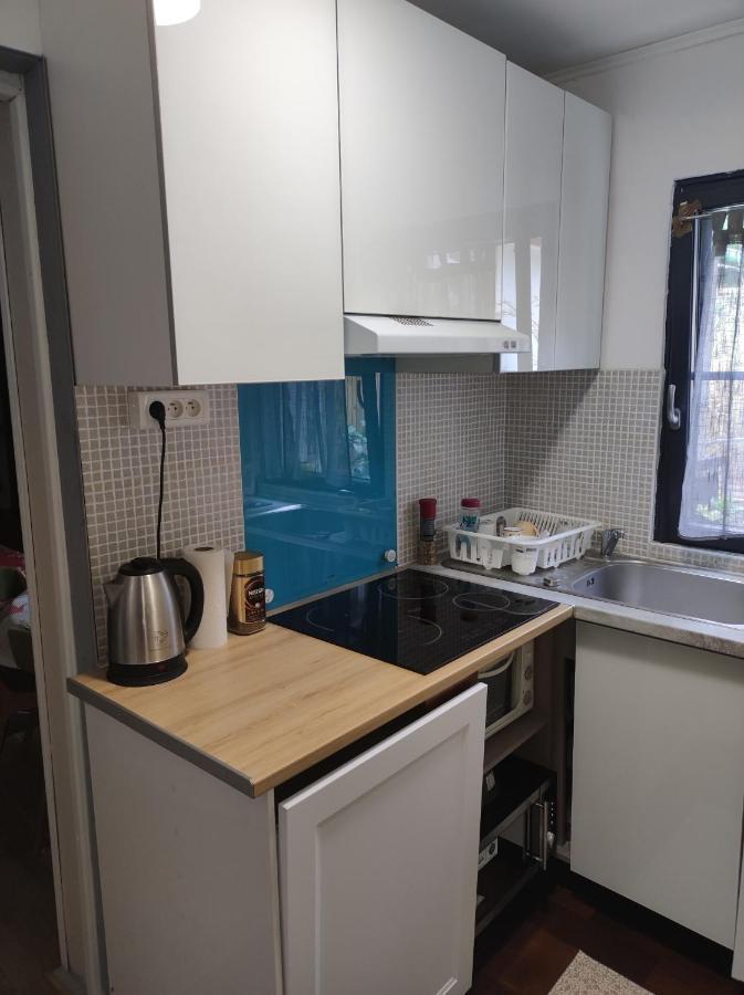 Studio Independant Dans Un Maison Apartment Saint-Denis  Exterior photo